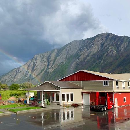 Orchard View Motel Keremeos Exterior photo